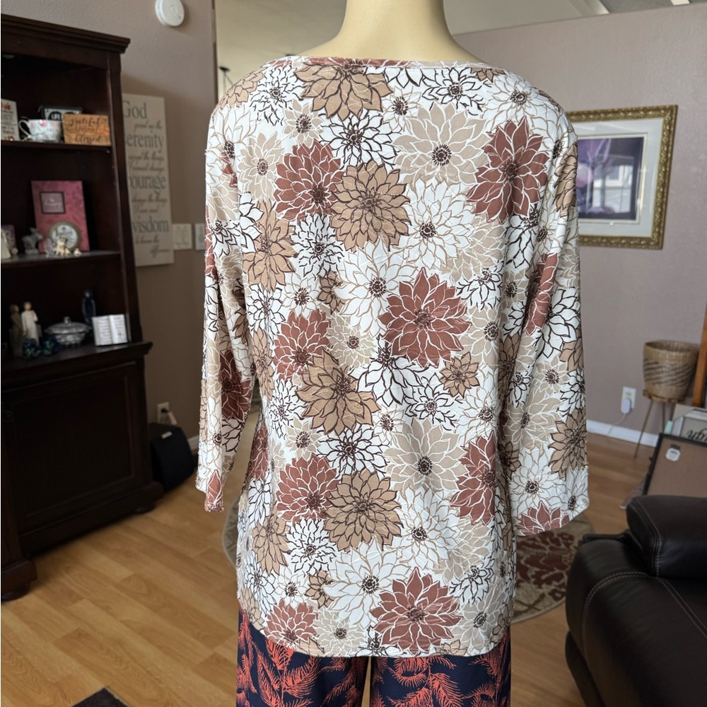 Emily Daniels brown, tan & white 3/4 sleeves blouse-size L - Picture 9 of 9